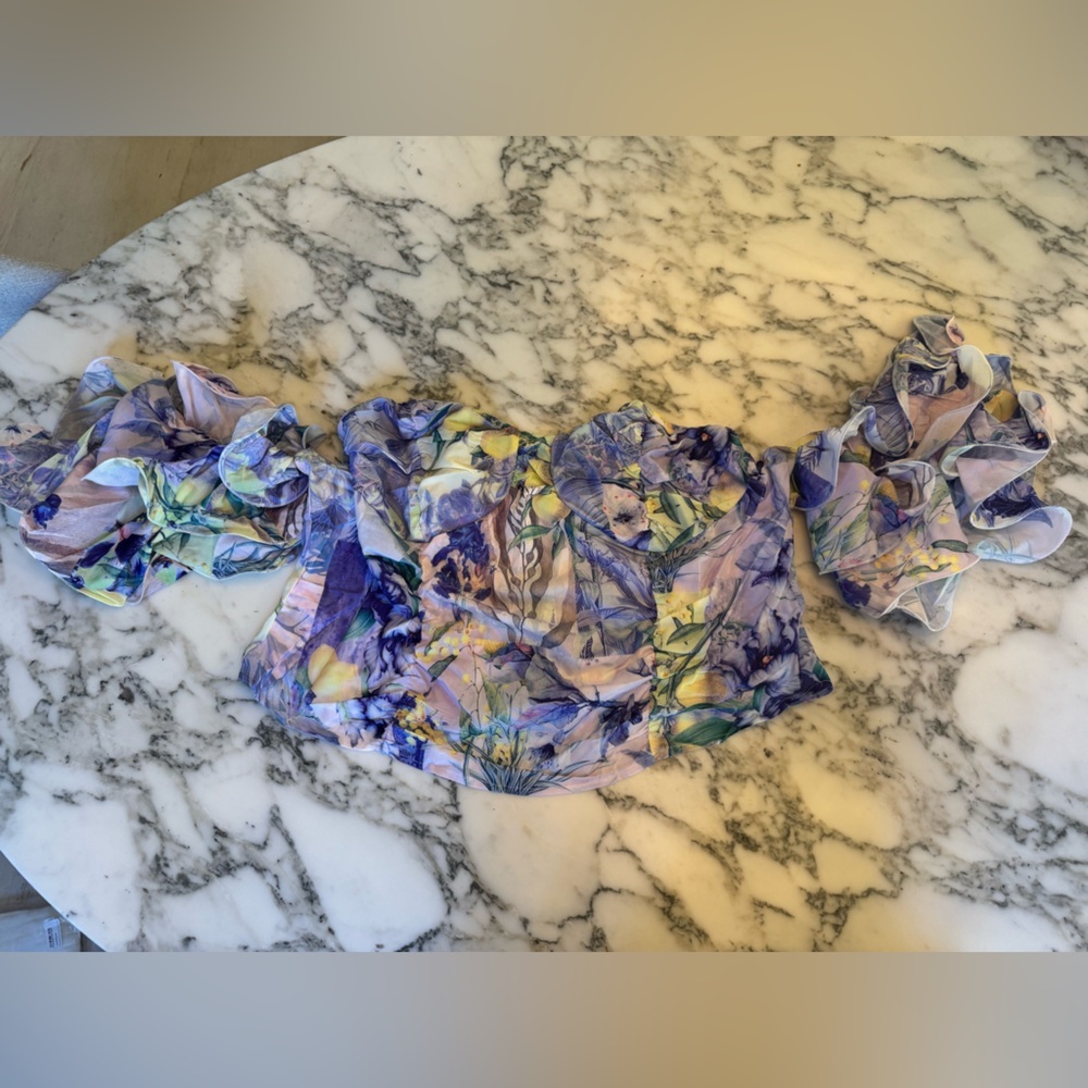 NWT Pretty Little Thing White Floral Ruffle Puff Sleeve Bardot Crop Top 22 - Picture 3 of 7